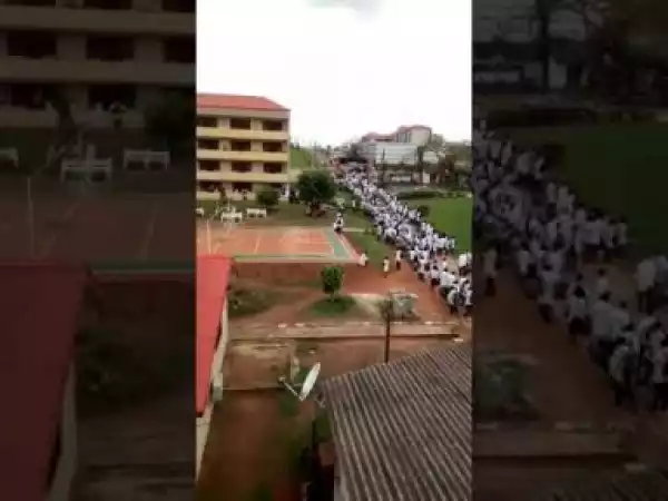 Video: UNIBADAN Sent Medical Students Out Of Their Hostels For Protesting.